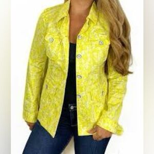 CAbi Field of Daisies a Yellow Utility Jacket Sz S
EUC
